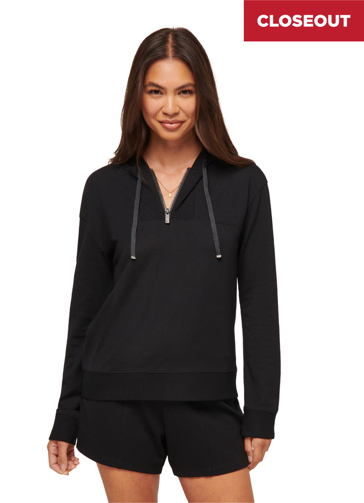 <img src="https://cdn.shopify.com/s/files/1/0252/0927/4404/files/TM-Combo-Logo-Block-Black-650.png?v=1580931784" alt=" TravisMathew Brand logo" align="middle" style="border:0;"><p><p>Friday Ponte 1/2 Zip Hood</p>