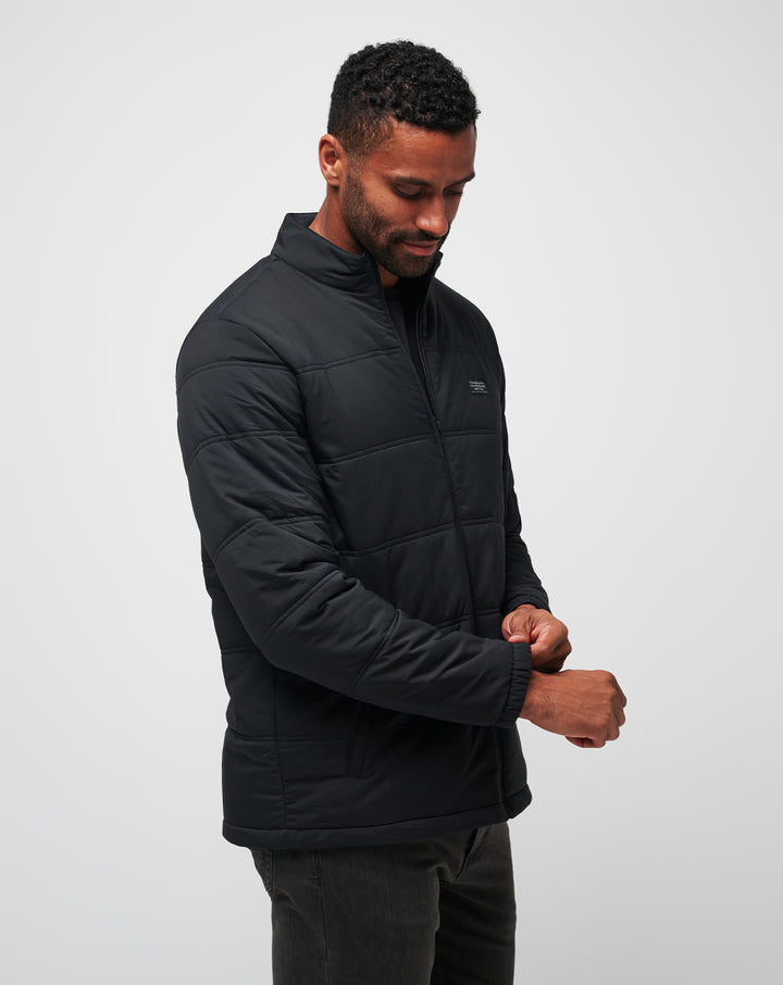 <img src="https://cdn.shopify.com/s/files/1/0252/0927/4404/files/TM-Combo-Logo-Block-Black-650.png?v=1580931784" alt=" TravisMathew Brand logo" align="middle" style="border:0;"><p><p>Palisades Puffer Jacket</p>