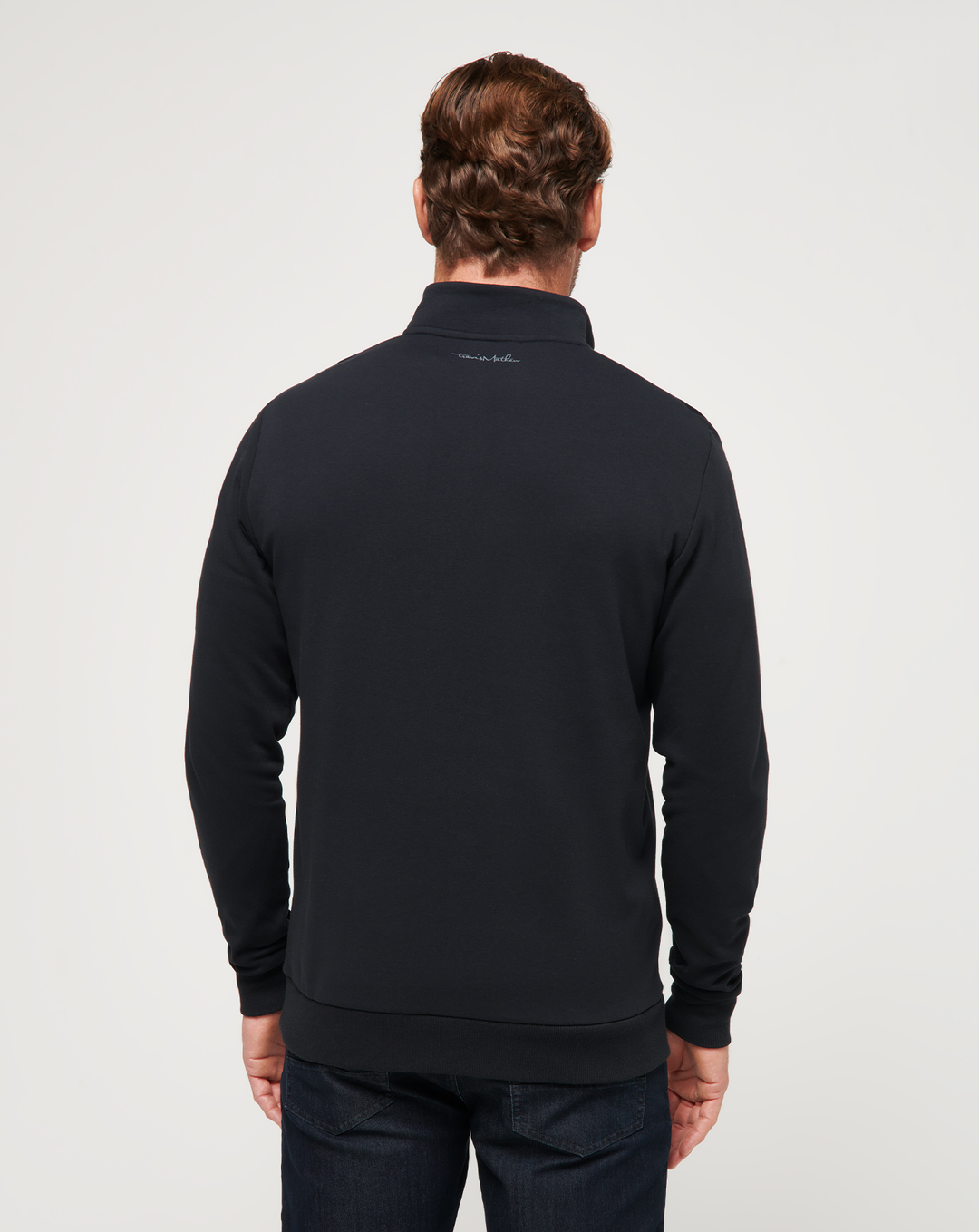 <img src="https://cdn.shopify.com/s/files/1/0252/0927/4404/files/TM-Combo-Logo-Block-Black-650.png?v=1580931784" alt=" TravisMathew Brand logo" align="middle" style="border:0;"><p><p>Cloud Quarter Zip 2.0</p>