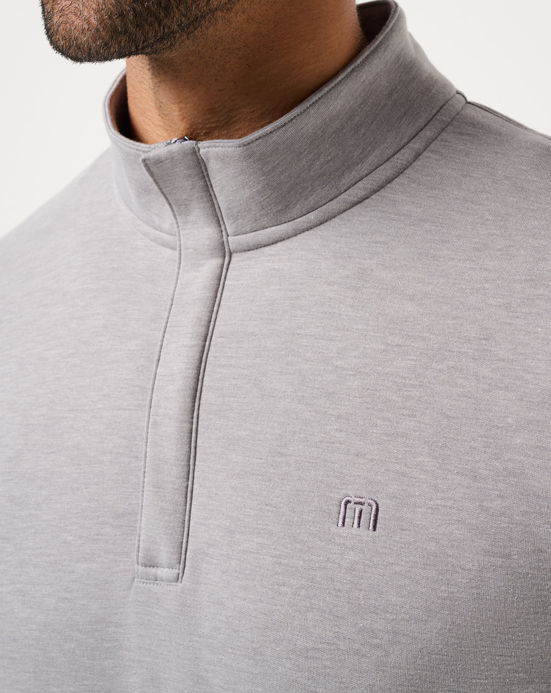 <img src="https://cdn.shopify.com/s/files/1/0252/0927/4404/files/TM-Combo-Logo-Block-Black-650.png?v=1580931784" alt=" TravisMathew Brand logo" align="middle" style="border:0;"><p><p>Cloud Quarter Zip 2.0</p>