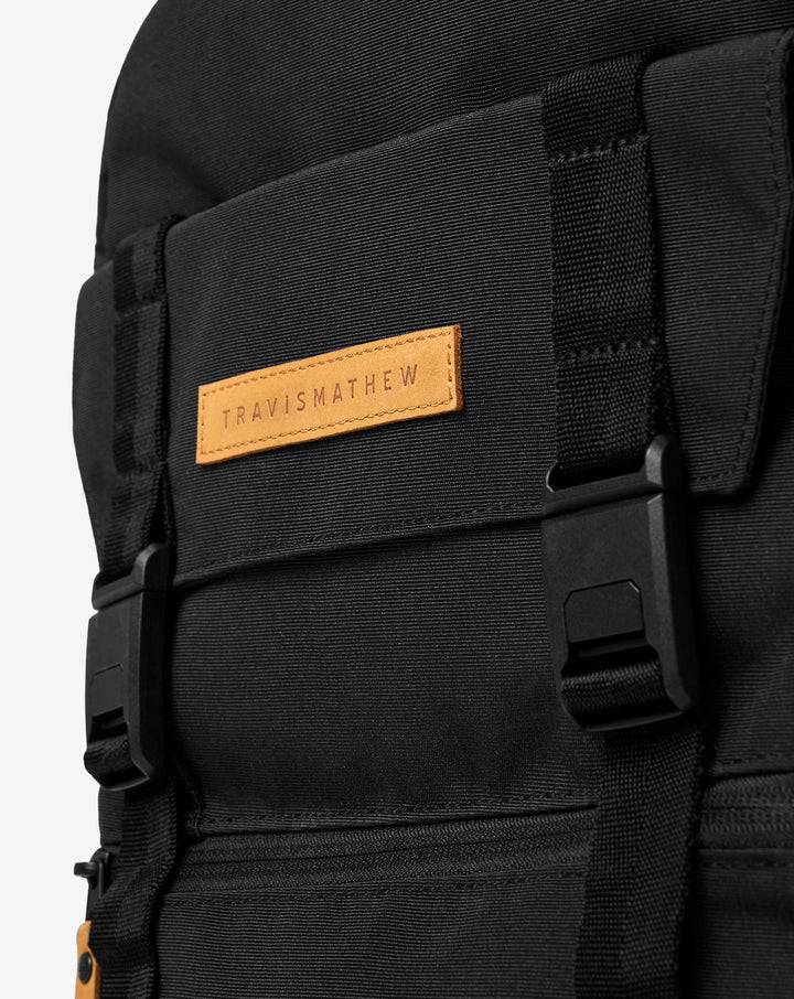 <img src="https://cdn.shopify.com/s/files/1/0252/0927/4404/files/TM-Combo-Logo-Block-Black-650.png?v=1580931784" alt=" TravisMathew Brand logo" align="middle" style="border:0;"><p><p>Coastal Backpack</p>