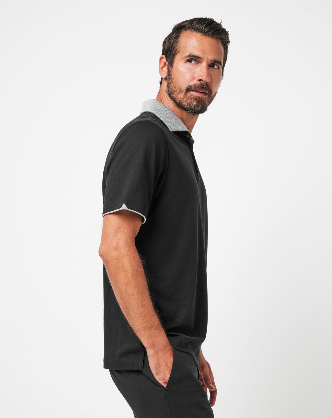 <img src="https://cdn.shopify.com/s/files/1/0252/0927/4404/files/TM-Combo-Logo-Block-Black-650.png?v=1580931784" alt=" TravisMathew Brand logo" align="middle" style="border:0;"><p><p>Reservation Number</p>