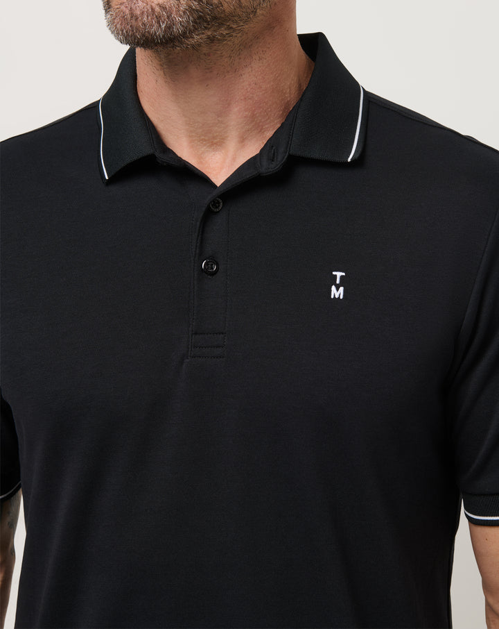 <img src="https://cdn.shopify.com/s/files/1/0252/0927/4404/files/TM-Combo-Logo-Block-Black-650.png?v=1580931784" alt=" TravisMathew Brand logo" align="middle" style="border:0;"><p><p>Happier Hour</p>