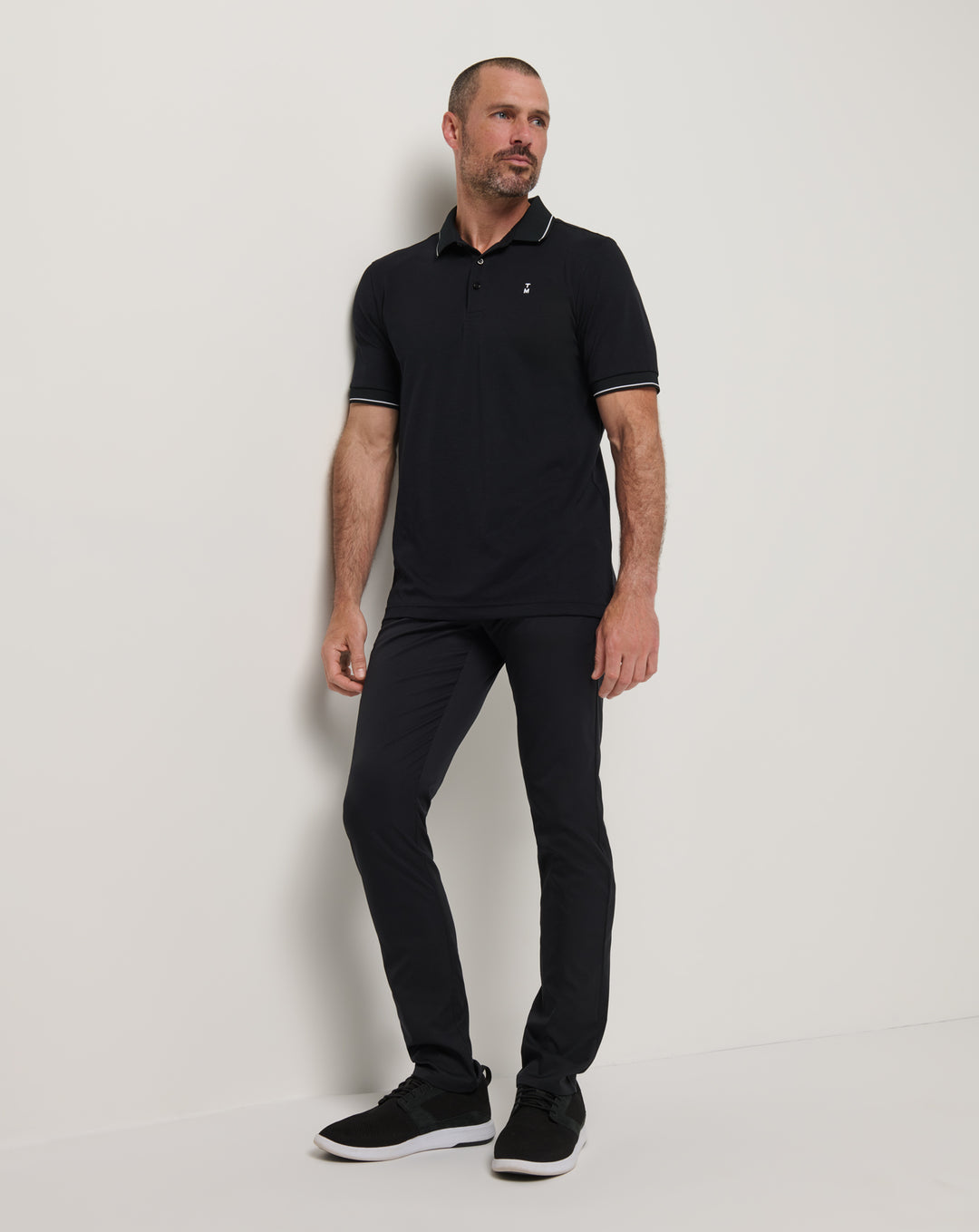 <img src="https://cdn.shopify.com/s/files/1/0252/0927/4404/files/TM-Combo-Logo-Block-Black-650.png?v=1580931784" alt=" TravisMathew Brand logo" align="middle" style="border:0;"><p><p>Happier Hour</p>