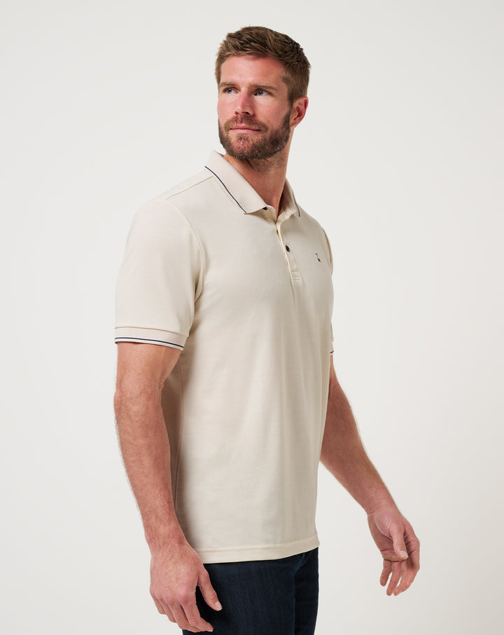 <img src="https://cdn.shopify.com/s/files/1/0252/0927/4404/files/TM-Combo-Logo-Block-Black-650.png?v=1580931784" alt=" TravisMathew Brand logo" align="middle" style="border:0;"><p><p>Happier Hour</p>