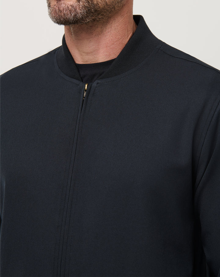 <img src="https://cdn.shopify.com/s/files/1/0252/0927/4404/files/TM-Combo-Logo-Block-Black-650.png?v=1580931784" alt=" TravisMathew Brand logo" align="middle" style="border:0;"><p><p>Highway Men</p>