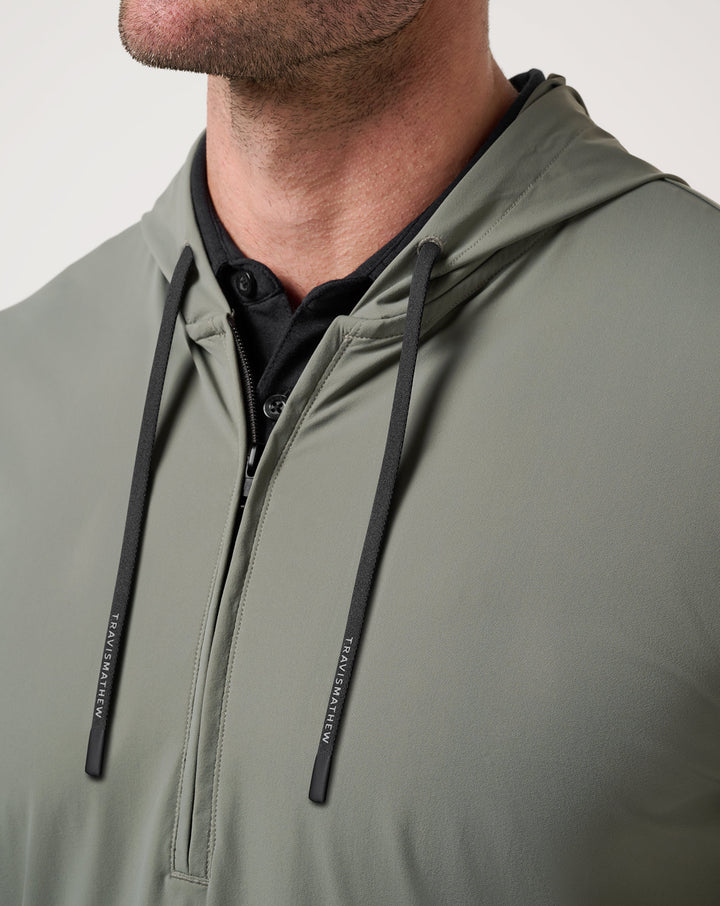 <img src="https://cdn.shopify.com/s/files/1/0252/0927/4404/files/TM-Combo-Logo-Block-Black-650.png?v=1580931784" alt=" TravisMathew Brand logo" align="middle" style="border:0;"><p><p>Hero Hour Tech Hoodie</p>