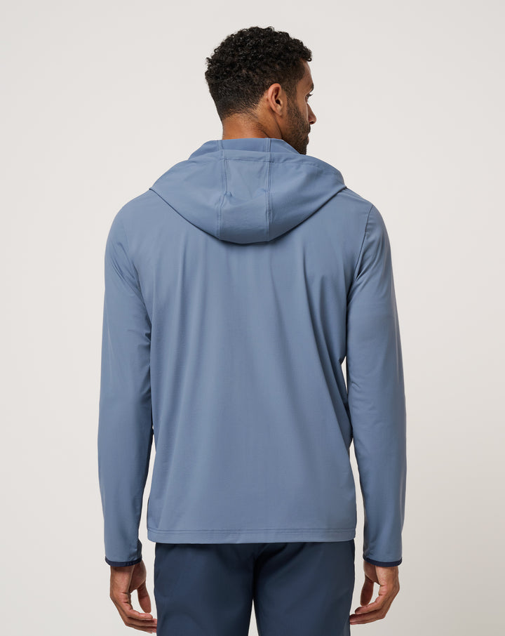 <img src="https://cdn.shopify.com/s/files/1/0252/0927/4404/files/TM-Combo-Logo-Block-Black-650.png?v=1580931784" alt=" TravisMathew Brand logo" align="middle" style="border:0;"><p><p>Hero Hour Tech Hoodie</p>