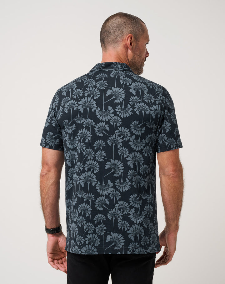 <img src="https://cdn.shopify.com/s/files/1/0252/0927/4404/files/TM-Combo-Logo-Block-Black-650.png?v=1580931784" alt=" TravisMathew Brand logo" align="middle" style="border:0;"><p><p>Comfortknit Breeze</p>