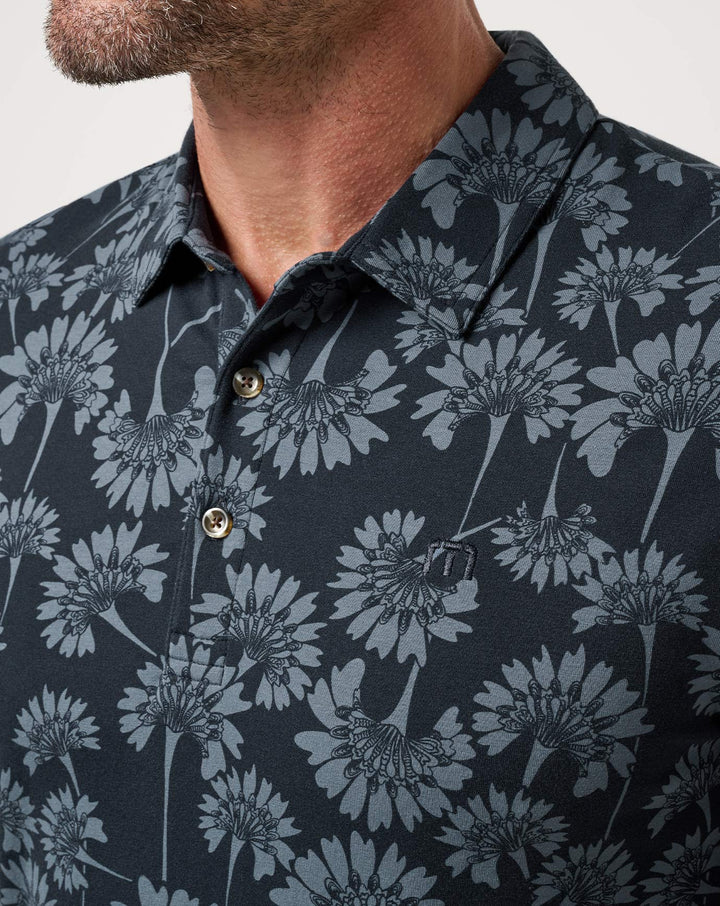<img src="https://cdn.shopify.com/s/files/1/0252/0927/4404/files/TM-Combo-Logo-Block-Black-650.png?v=1580931784" alt=" TravisMathew Brand logo" align="middle" style="border:0;"><p><p>Comfortknit Breeze</p>