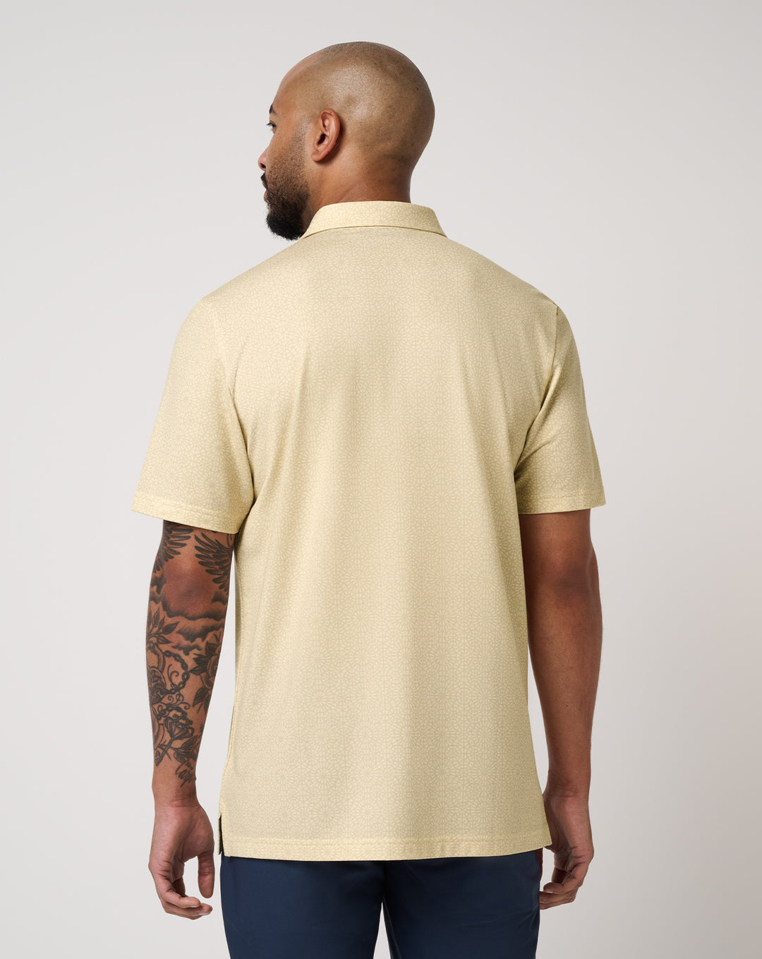 <img src="https://cdn.shopify.com/s/files/1/0252/0927/4404/files/TM-Combo-Logo-Block-Black-650.png?v=1580931784" alt=" TravisMathew Brand logo" align="middle" style="border:0;"><p><p>Featherweight Views</p>