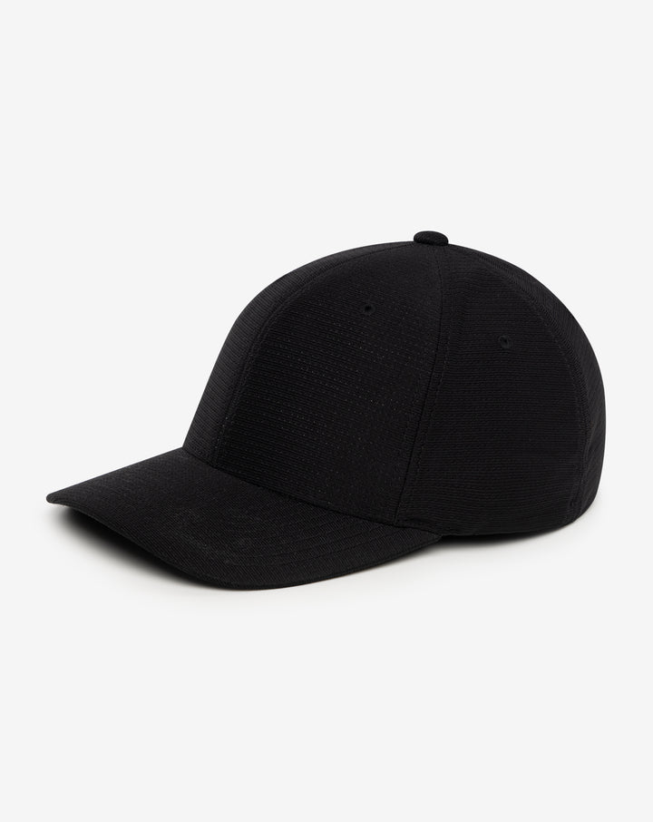 <img src=https://cdn.shopify.com/s/files/1/0252/0927/4404/files/TM-Combo-Logo-Block-Black-650.png?v=1580931784 alt=" TravisMathew Brand logo" align="middle" style="border:0;"><p><p>Nassau</p>