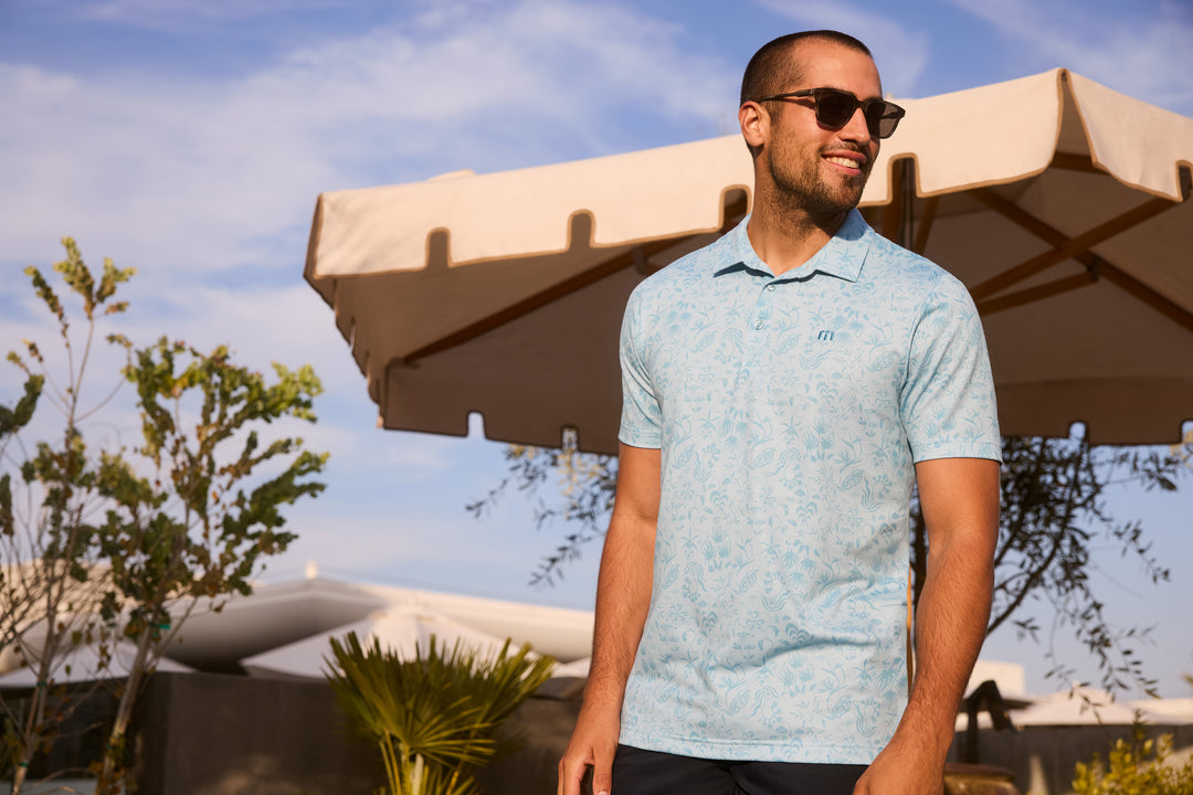 <img src="https://cdn.shopify.com/s/files/1/0252/0927/4404/files/TM-Combo-Logo-Block-Black-650.png?v=1580931784" alt=" TravisMathew Brand logo" align="middle" style="border:0;"><p><p>Featherweight Paradise</p>